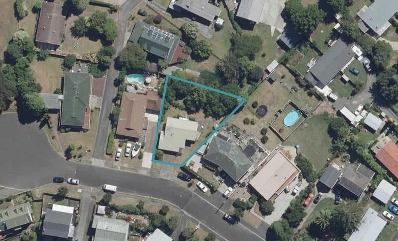 40 Mitcham Avenue, Forest Lake, Hamilton - Carousel 1