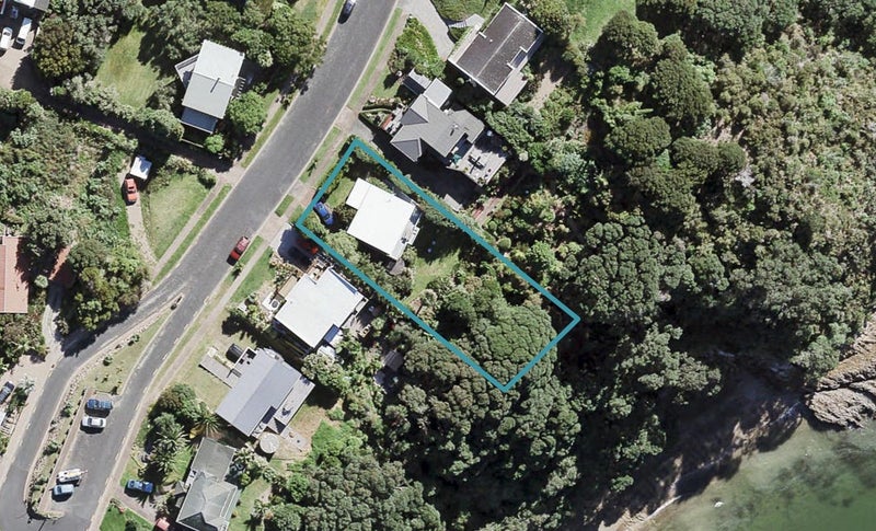 40 Kennedy Point Road, Surfdale, Waiheke Island - Carousel 1