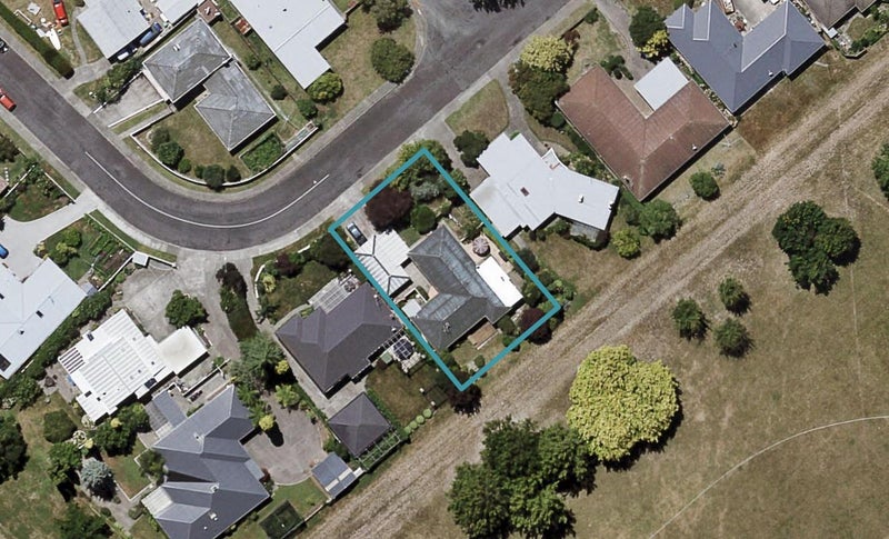 502 Hart Drive, Frimley, Hastings - Carousel 1