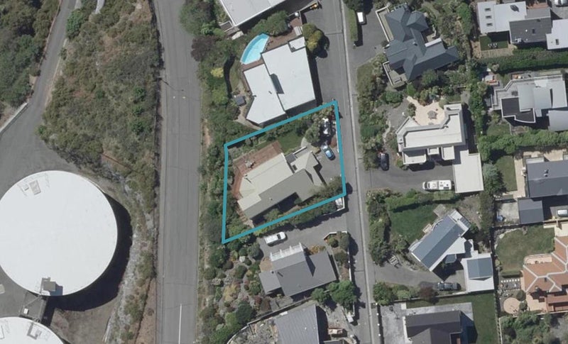 7 Inverness Lane, Redcliffs, Christchurch - Carousel 1