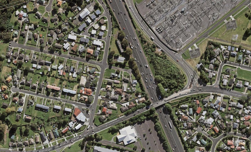 4 Laxon Avenue, Otara, Auckland - Carousel 1