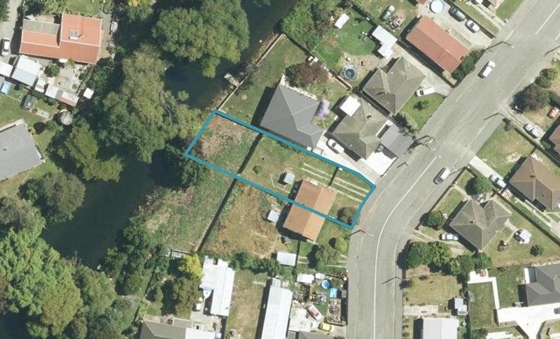 64 Lucas Street, Riversdale, Blenheim - Carousel 1