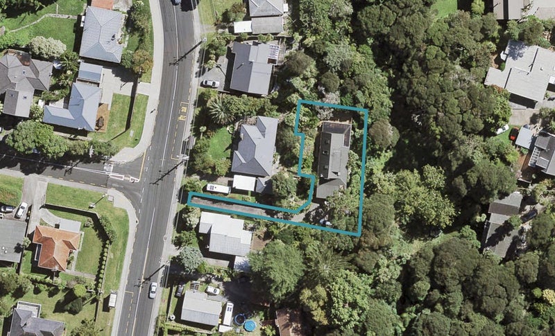 162A Atkinson Road, Titirangi, Auckland - Carousel 1