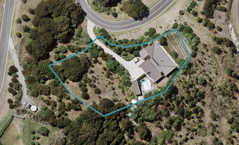 71 Eskridge Drive, Eskdale, Napier - Carousel 1