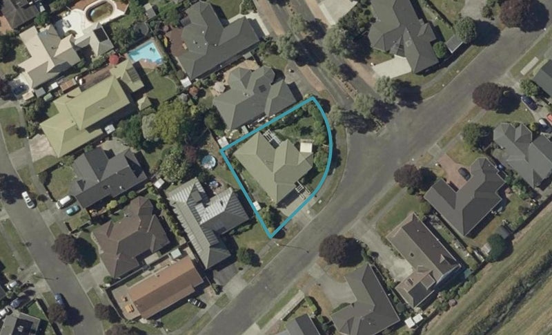 11 Caroline Crescent, Highbury, Palmerston North - Carousel 1