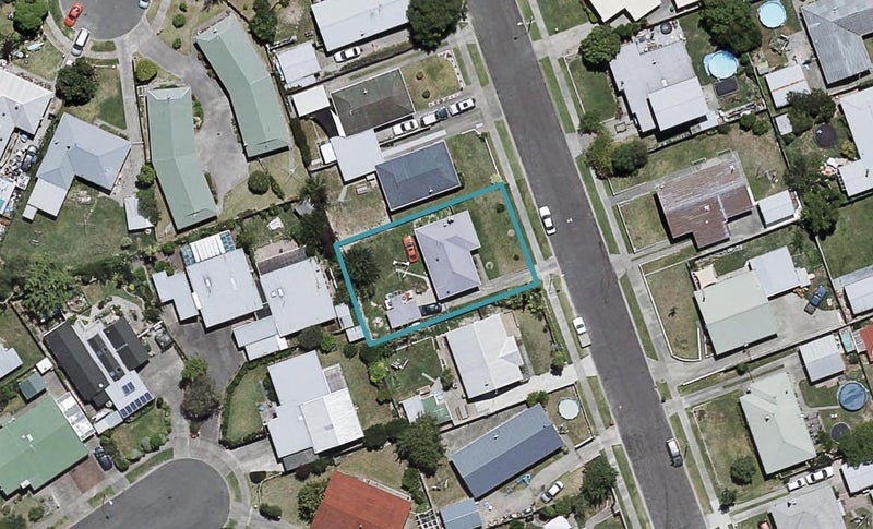 18 Shortland Street, Tamatea, Napier - Carousel 1