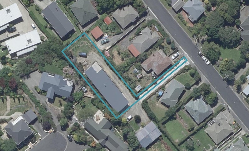 22 Glenmore Street, Glenleith, Dunedin - Carousel 1