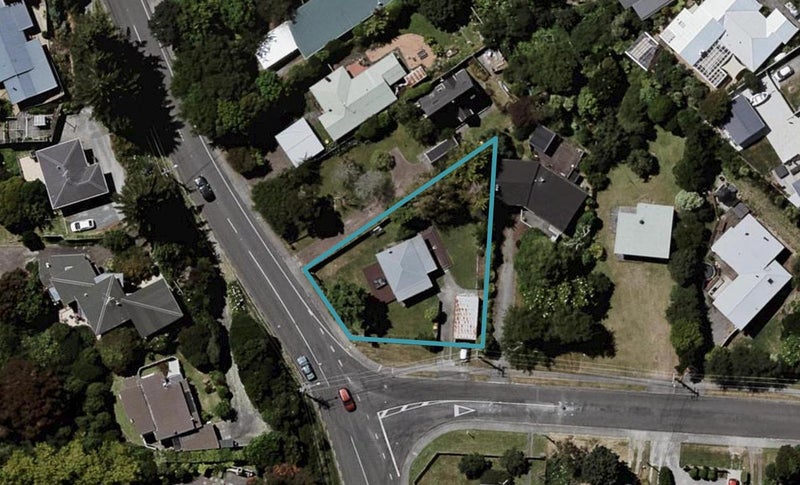 76 Matatua Road, Raumati Beach, Paraparaumu - Carousel 1