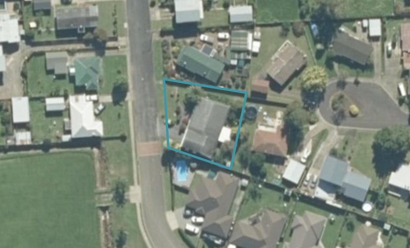 10 Neil Street, Paeroa, Paeroa - Carousel 1