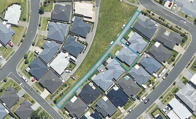 7 Askew Lane, Pyes Pa, Tauranga - Carousel 1
