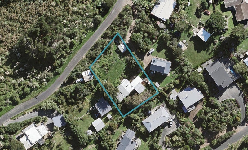 29 Tiri Road, Oneroa, Waiheke Island - Carousel 1