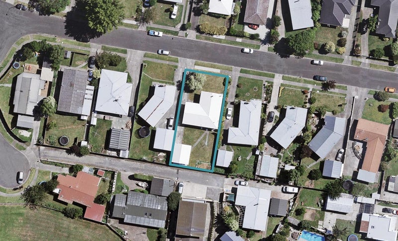 11 Elliott Street, Taradale, Napier - Carousel 1