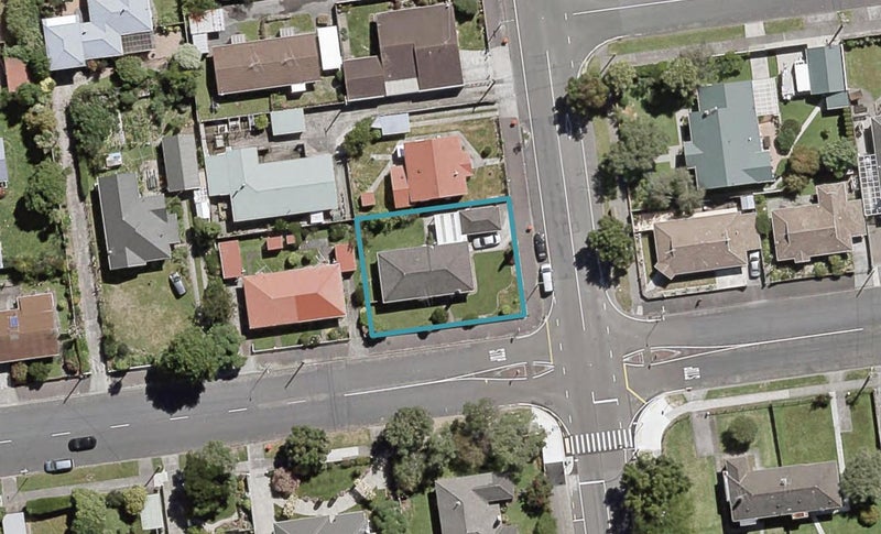 37 Pine Avenue, Ebdentown, Upper Hutt - Carousel 1