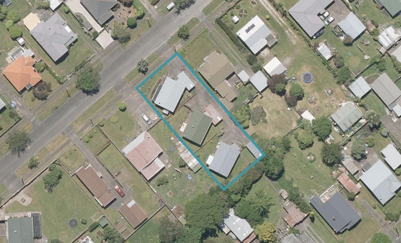 16C Falkland Street, Whanganui East, Whanganui - Carousel 1