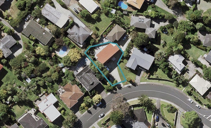 72 Meadowvale Avenue, Forrest Hill, Auckland - Carousel 1