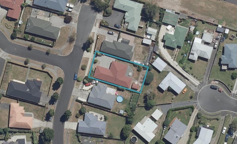60 Catalina Drive, Melville, Hamilton - Carousel 1