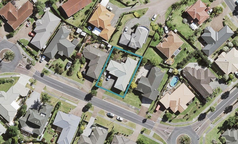 20 San Valentino Drive, Henderson, Auckland - Carousel 1
