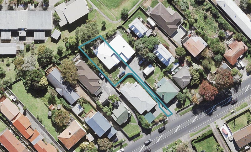 119A Titirangi Road, New Lynn, Auckland - Carousel 1