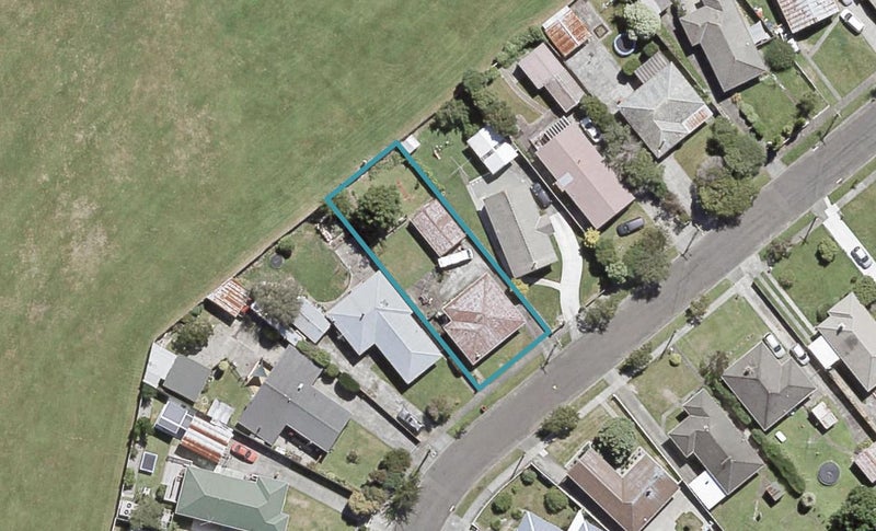 24 Mary Crescent, Elderslea, Upper Hutt - Carousel 1