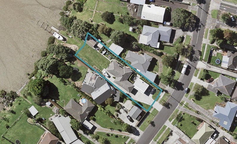 33 Millen Avenue, Pakuranga, Auckland - Carousel 1