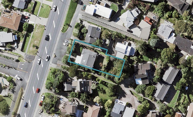 689 East Coast Road, Browns Bay, Auckland - Carousel 1