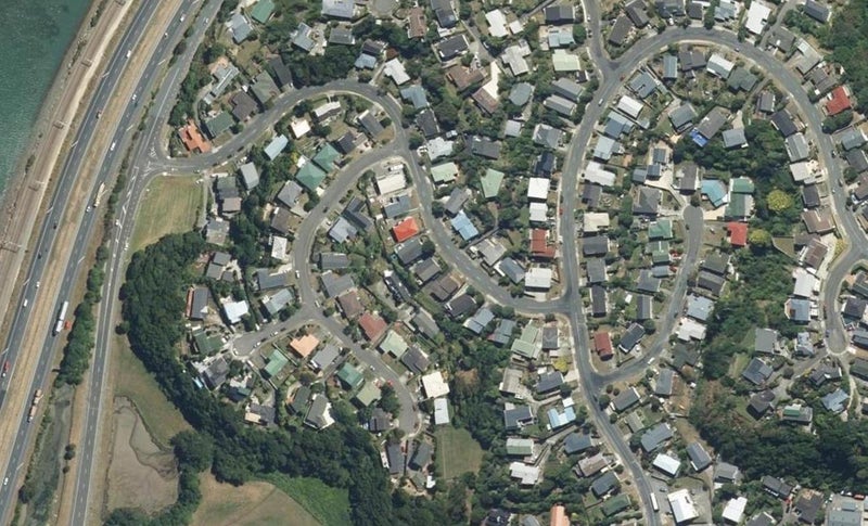 21 Brora Crescent, Papakowhai, Porirua - Carousel 1