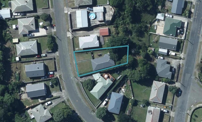 33 Swansea Street, Cannons Creek, Porirua - Carousel 1