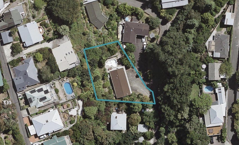 12 Priestley Road, Bluff Hill, Napier - Carousel 1