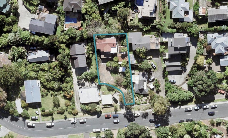 17 Valley Road, Browns Bay, Auckland - Carousel 1