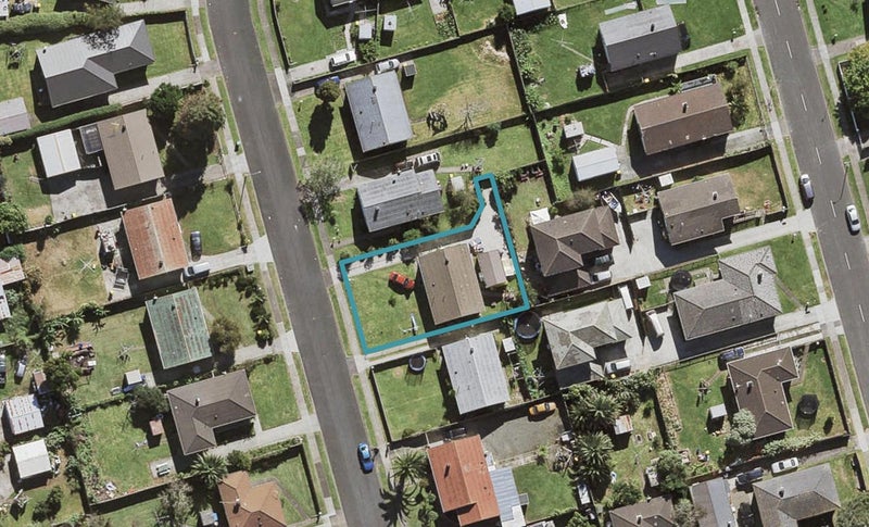 12 Corsair Crescent, Mangere, Auckland - Carousel 1