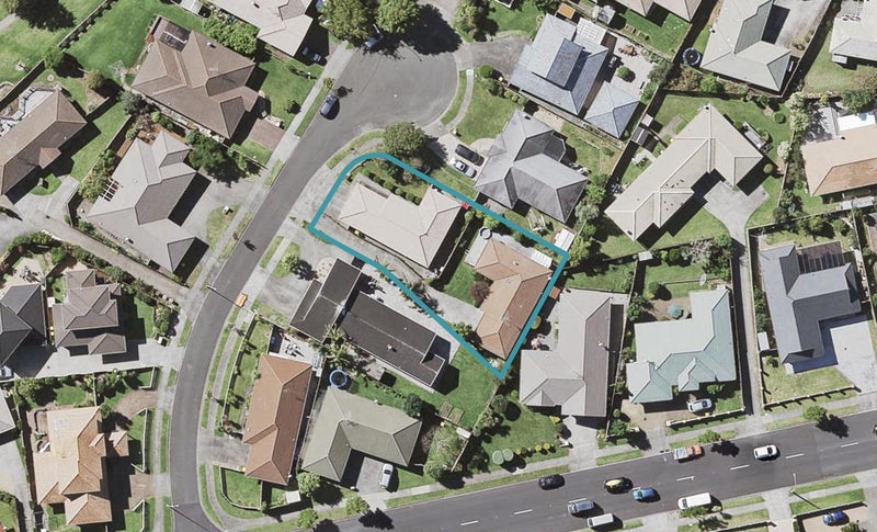 1/5 Daria Place, Northpark, Auckland - Carousel 1