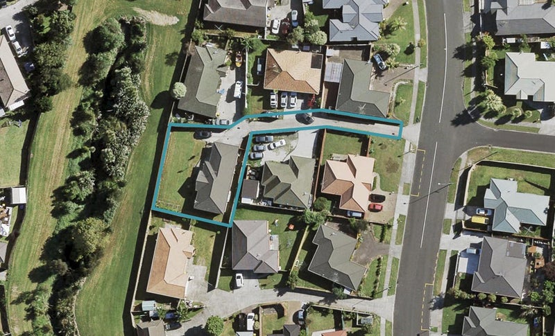 19 Glenveagh Park Drive, Weymouth, Auckland - Carousel 1