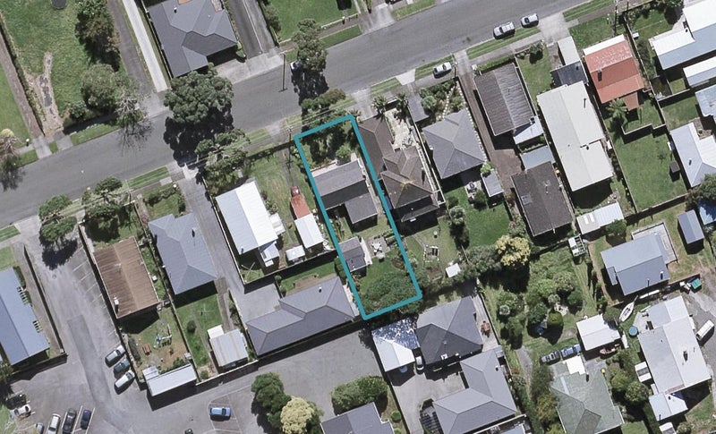 49 Whiteley Street, Moturoa, New Plymouth - Carousel 1