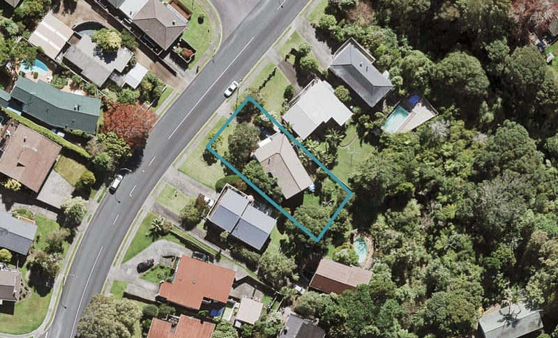30 Halsey Drive, Lynfield, Auckland - Carousel 1
