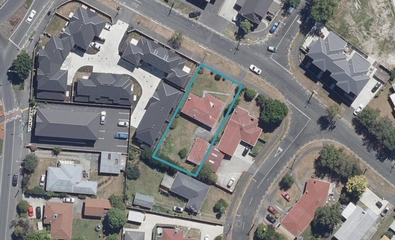 45 Helena Road, Hillcrest, Hamilton - Carousel 1
