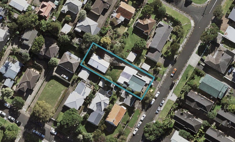 5 Garland Road, Greenlane, Auckland - Carousel 1