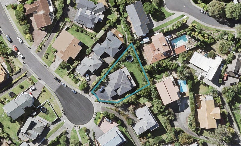 28 Calypso Place, Rothesay Bay, Auckland - Carousel 1