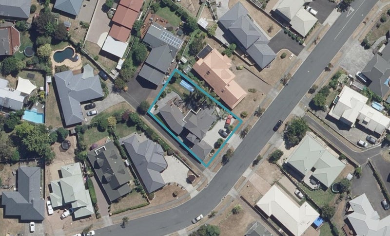 25 Cherrywood Street, Pukete, Hamilton - Carousel 1