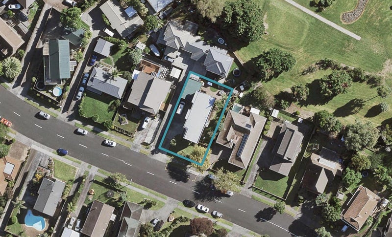 179 Carnoustie Drive, Wattle Downs, Auckland - Carousel 1