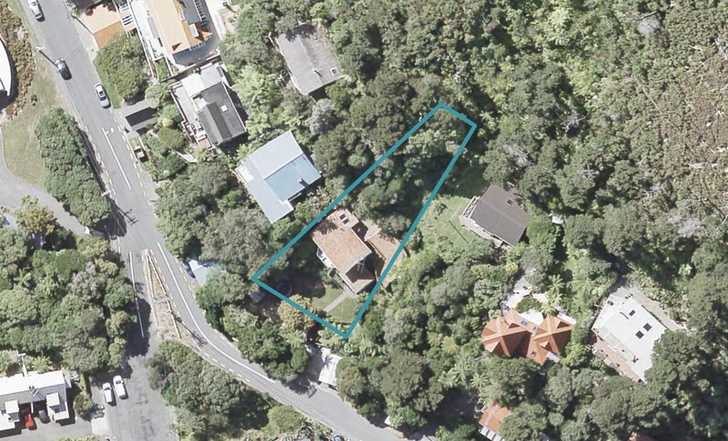 19 Kotari Road, Days Bay, Lower Hutt - Carousel 1