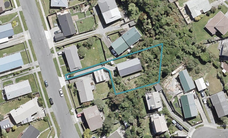 29 Invercargill Drive, Kelson, Lower Hutt - Carousel 1