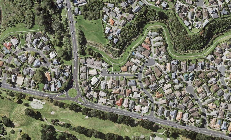 3 Marbeth Court, Botany Downs, Auckland - Carousel 1