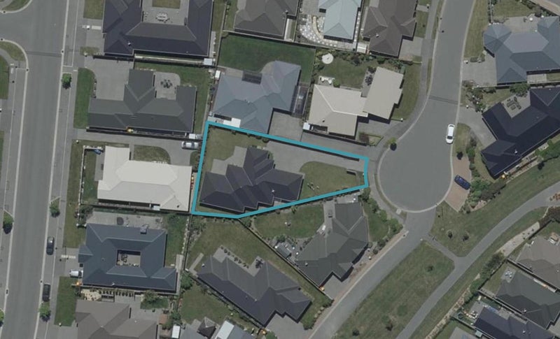 10 Kilbrannan Close, Broomfield, Christchurch - Carousel 1