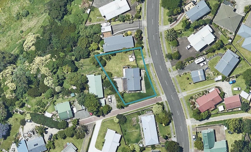 23 Tom Muir Drive, Gate Pa, Tauranga - Carousel 1