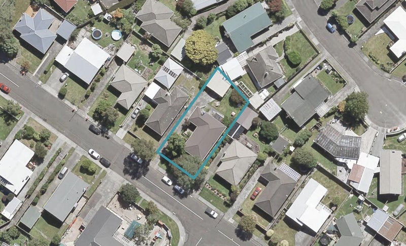 44 Kiwi Street, Heretaunga, Upper Hutt - Carousel 1