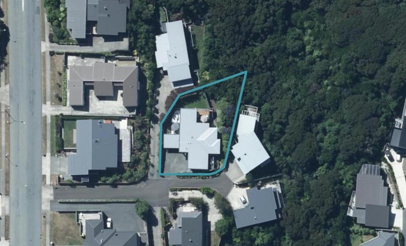 5 Maritime Way, Whitby, Porirua - Carousel 1
