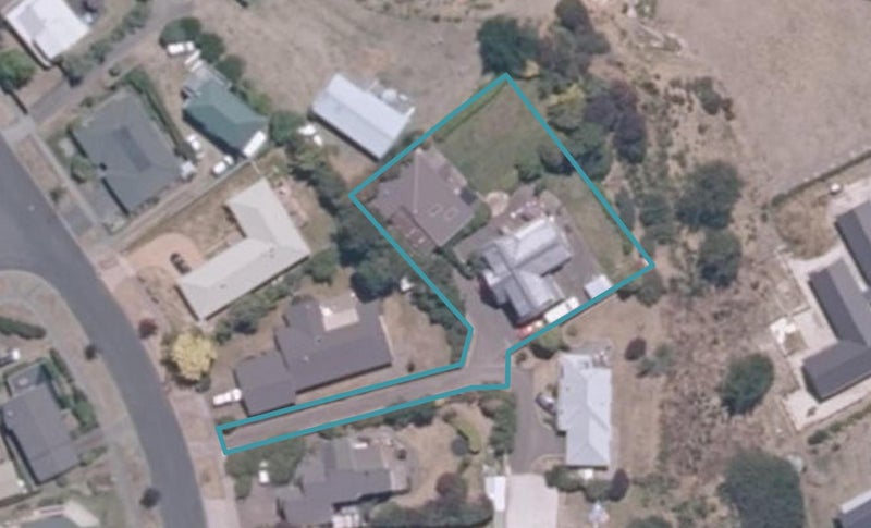 18 Logan Avenue, Wharewaka, Taupo - Carousel 1