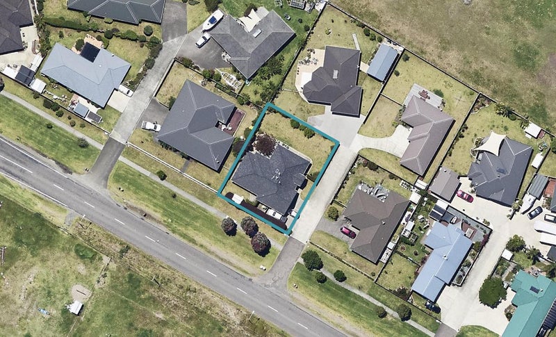 11 Bunyan Road, Coastlands, Whakatane - Carousel 1