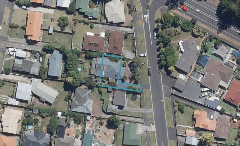 2/5 Daisy Street, Claudelands, Hamilton - Carousel 1