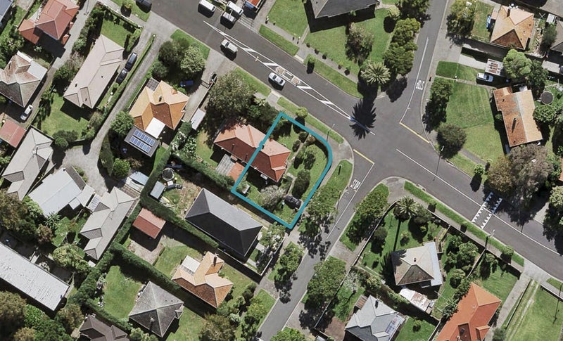 70 Lambeth Road, Sandringham, Auckland - Carousel 1